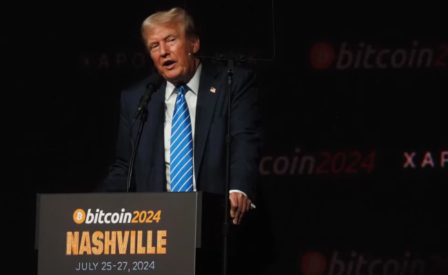 Команда Трампа ведет переговоры с лидерами криптовалютной отрасли